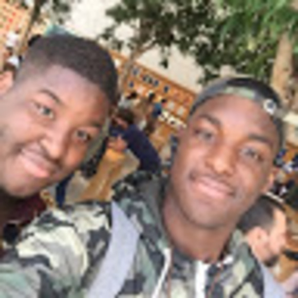 Meet your Posher, Red - Picture 1 of 1